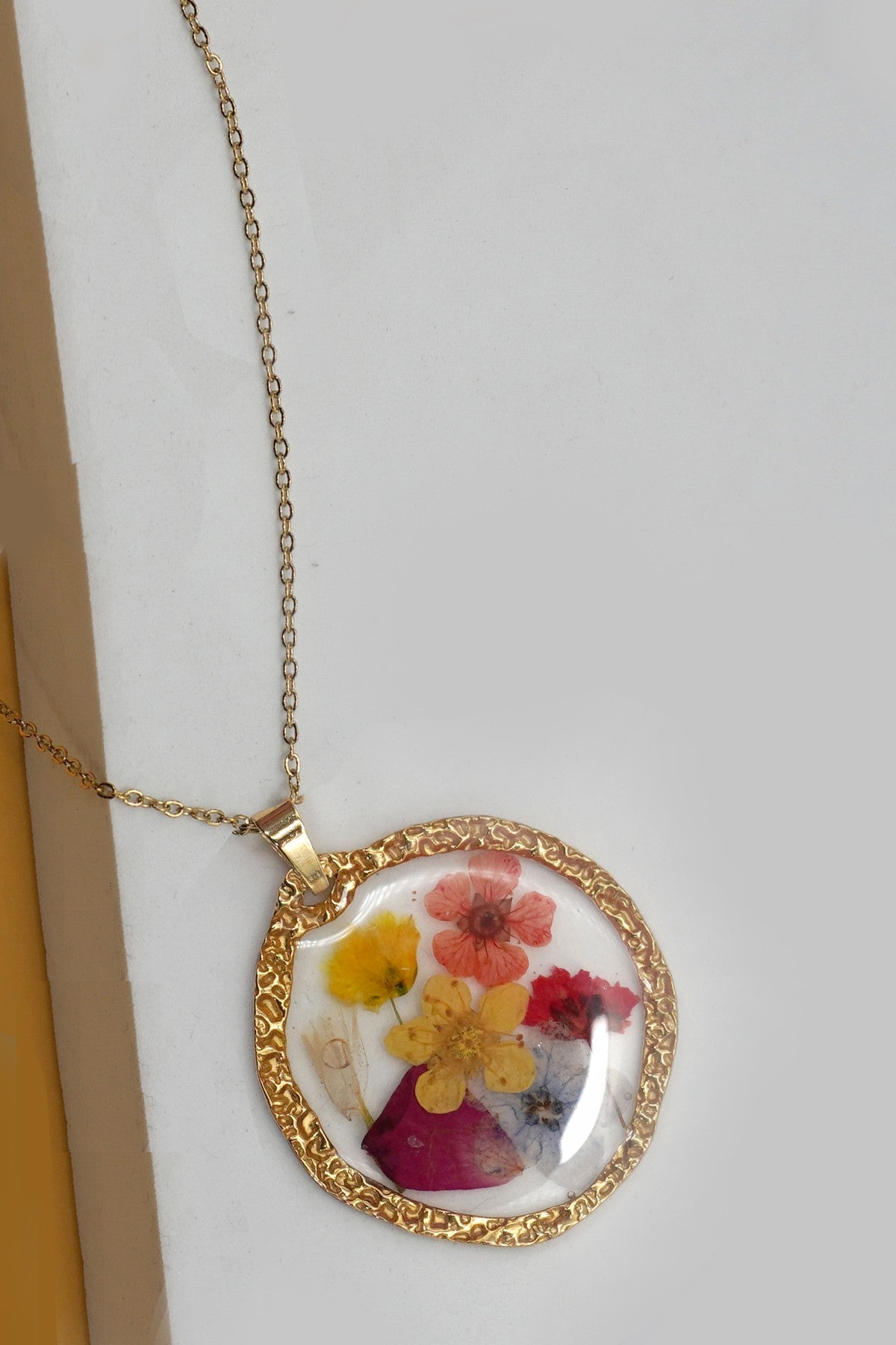 JJTL Pressed Flower Necklace
