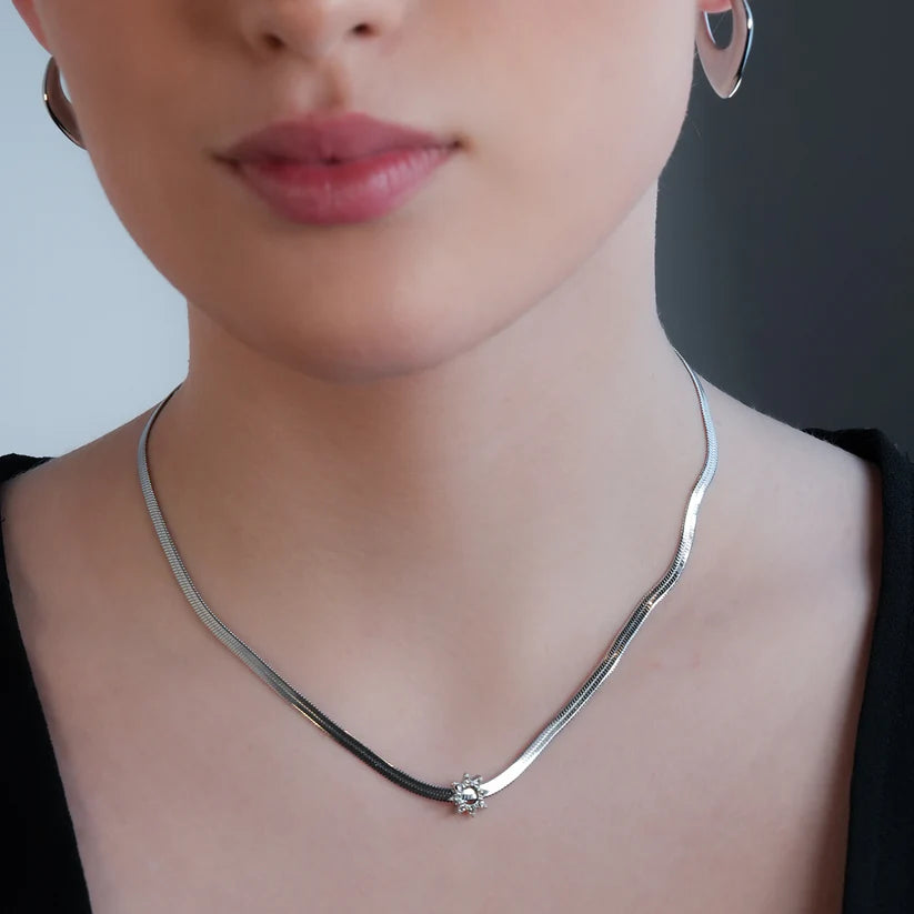 Hackney Nine Agulas Snake Chain SIL