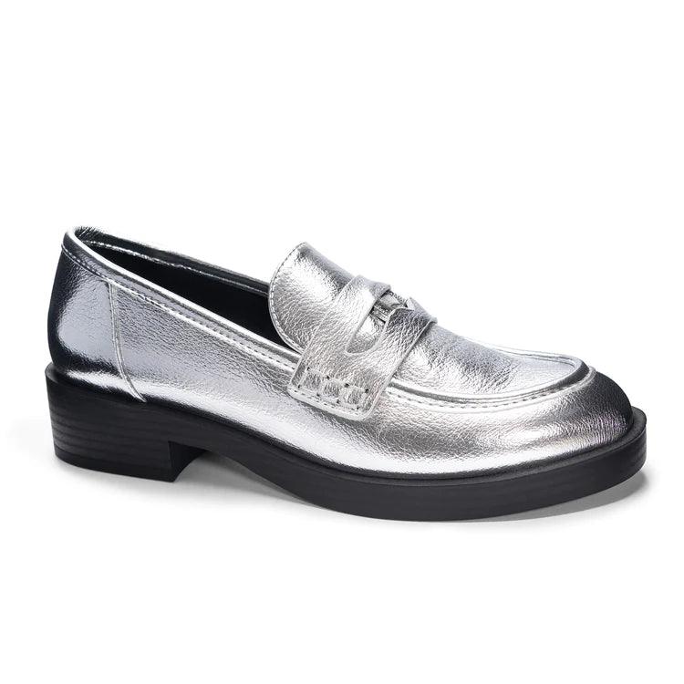 Chinese Laundry Porter Loafer METALLIC