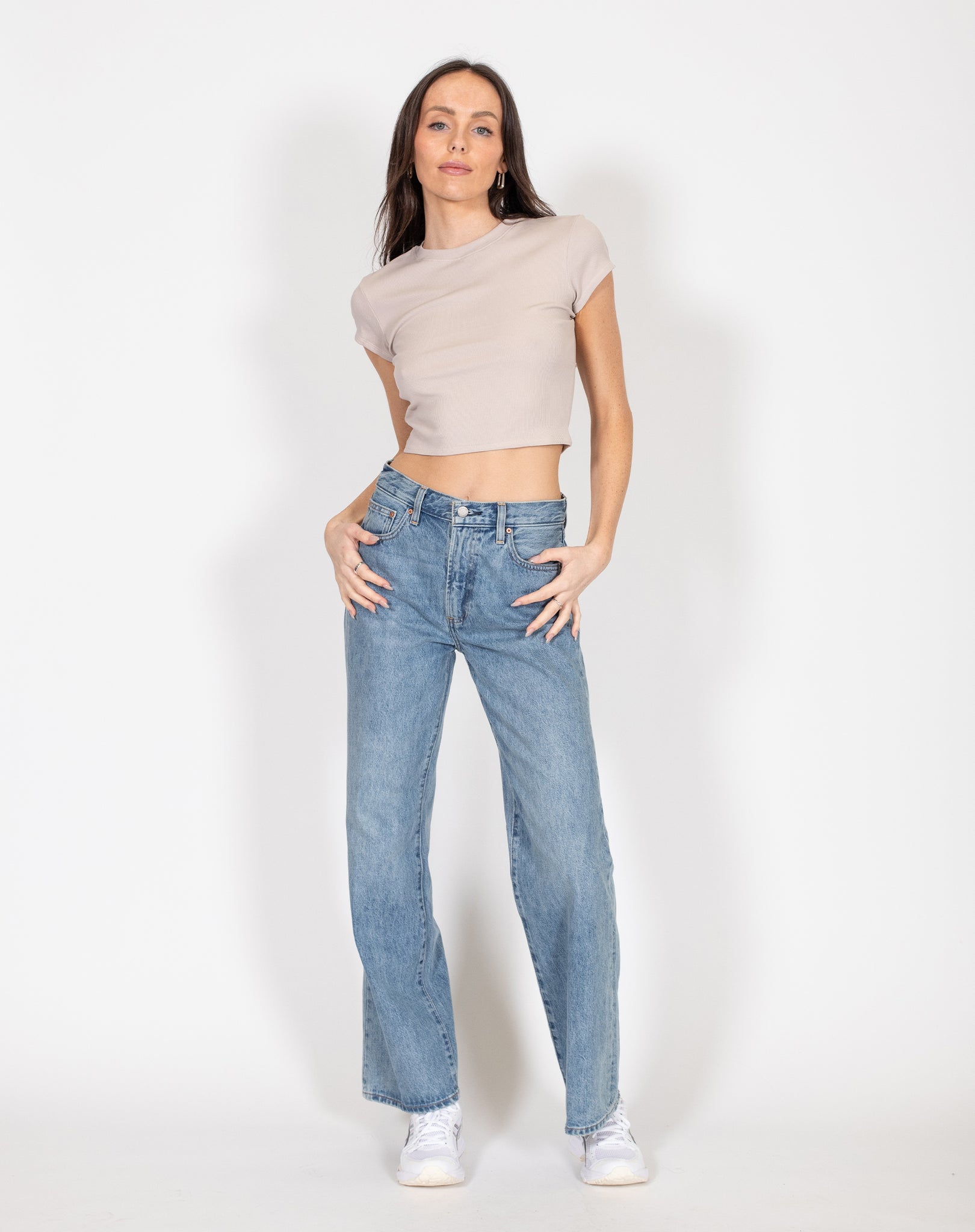 Brunette Ribbed Cropped Tee OYSTER