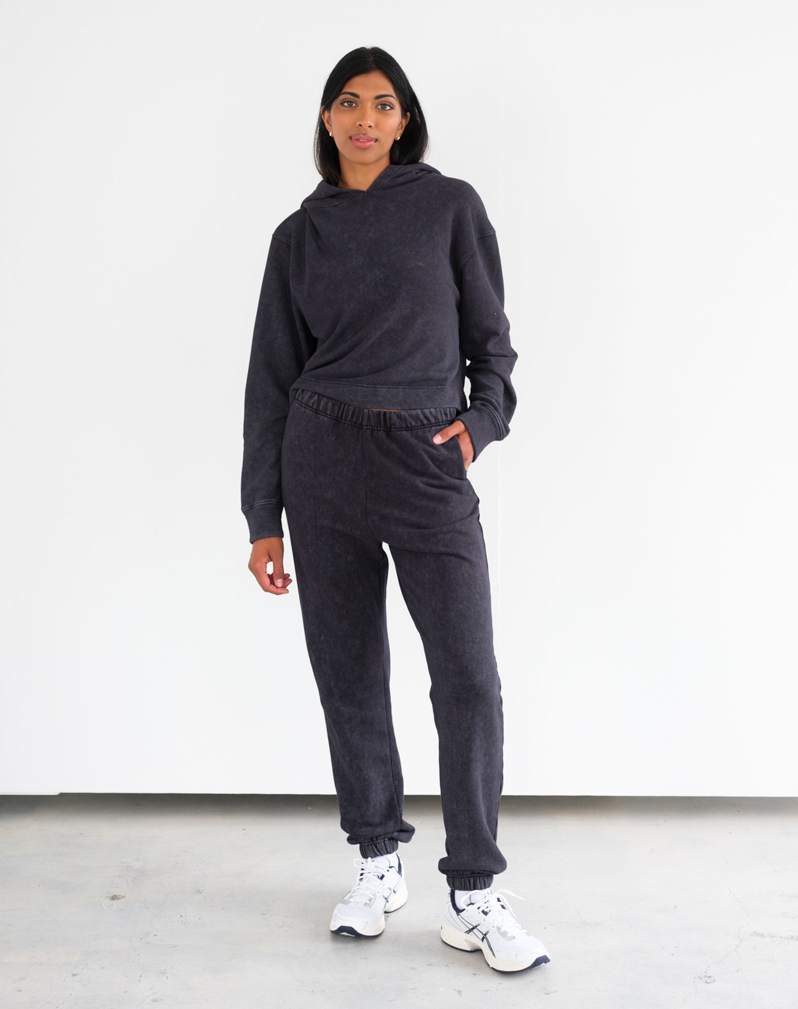Brunette The Label Best Friend Jogger WBLK