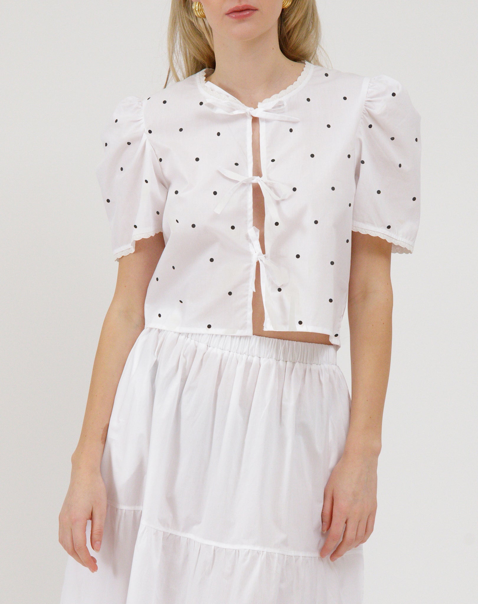 Brunette The Label Dot Poplin Tie Front Top WHT/BLK