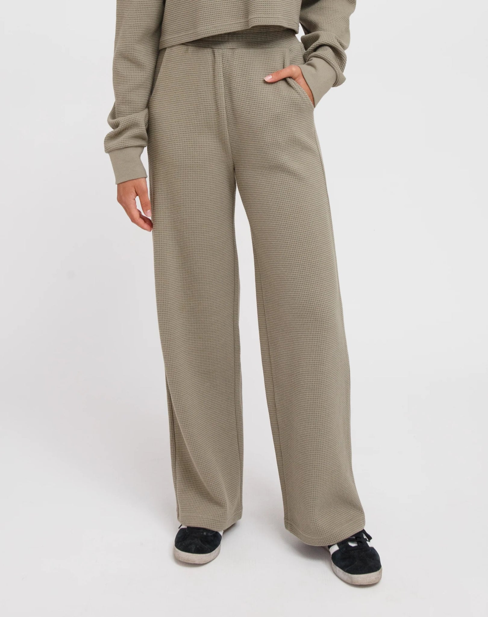 Brunette The Label Waffle Knit Wide Leg Pant OLV