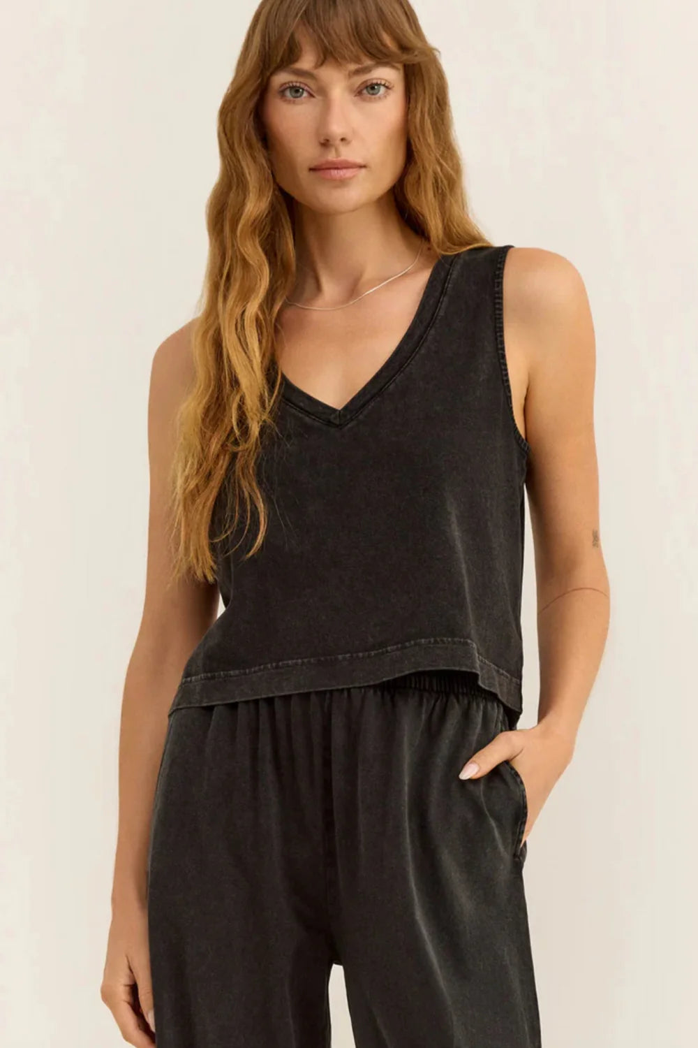 Z Supply Sloane V-Neck Tank BLK