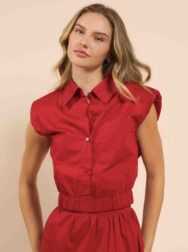 Sadie & Sage Brielle Crop Elastic Hem Top RED