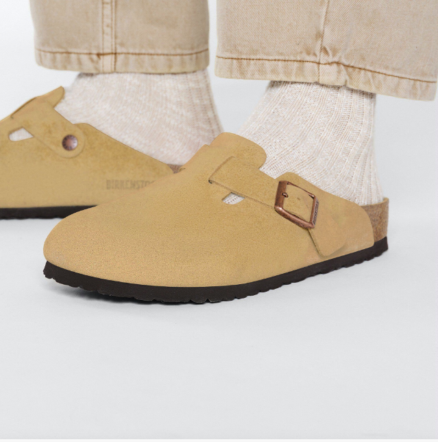 Birkenstock Boston Suede Clog LATTE CREAM