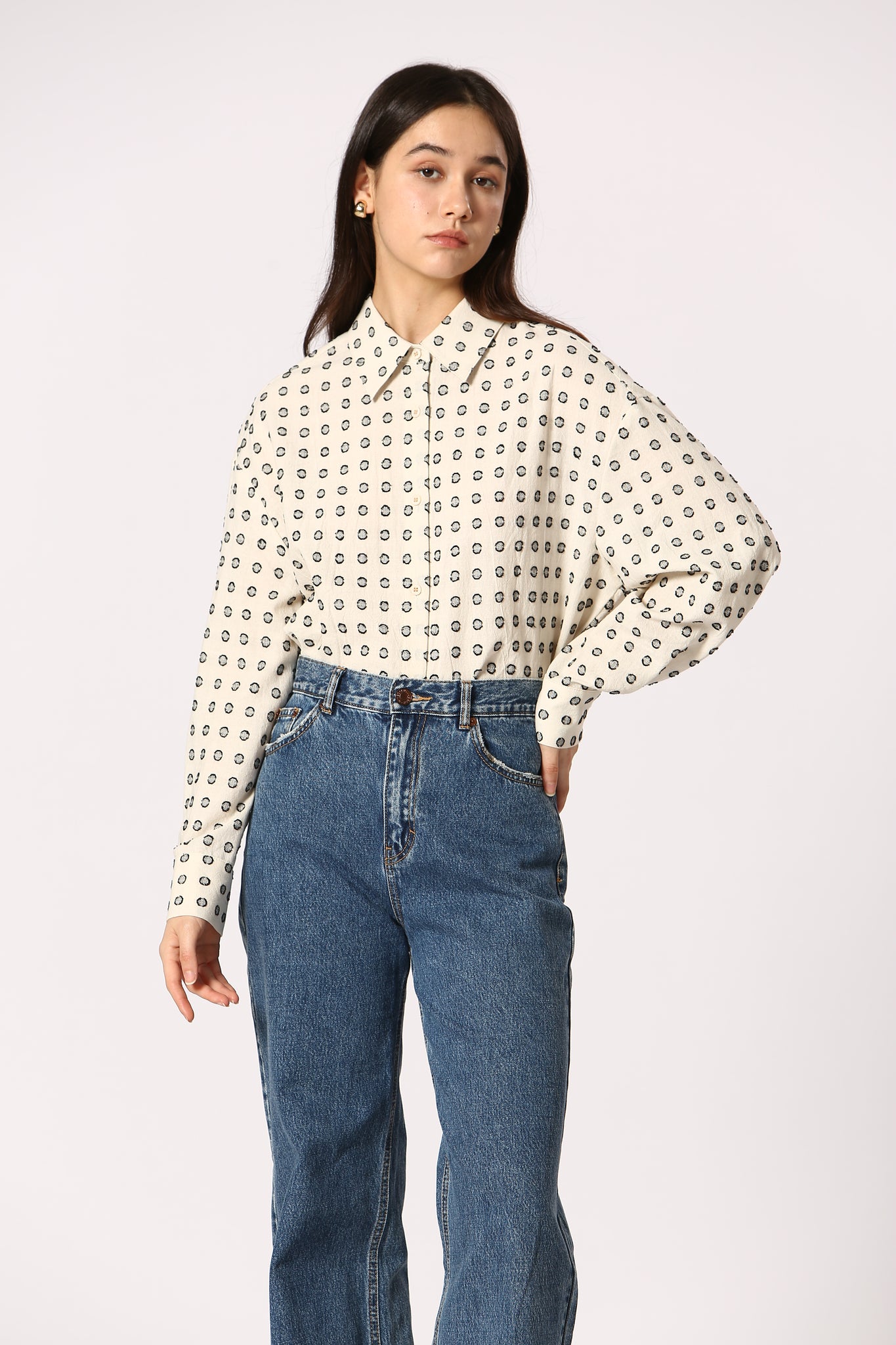 Korner Kobe Dot Blouse w. Neck Tie CRM