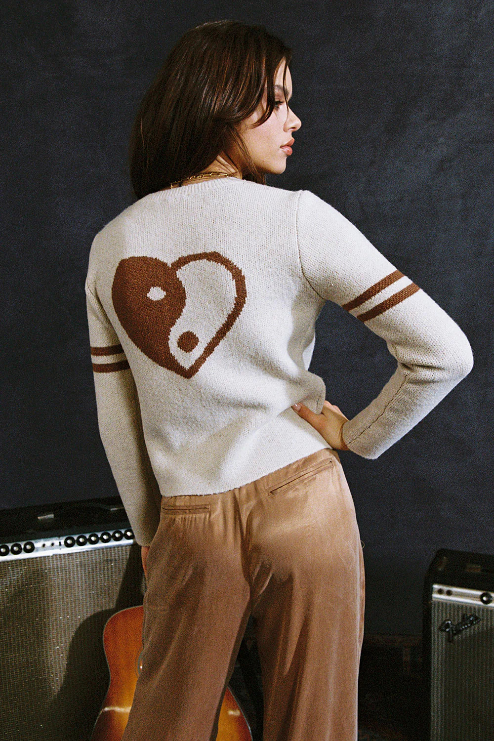 Chaser Yin Yang Heart Cardigan CAP