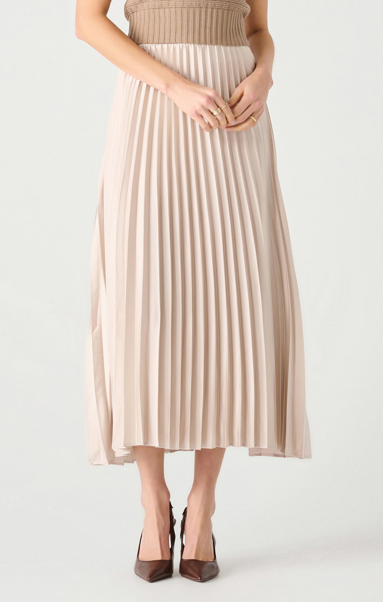 Black Tape Pull On Pleated Maxi Skirt CHAMPAGNE